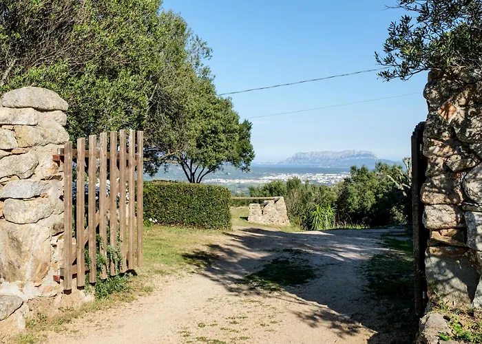 Stazzu Straetu Antico Stazzo Gallurese Con Vista Sul Golfo Di *