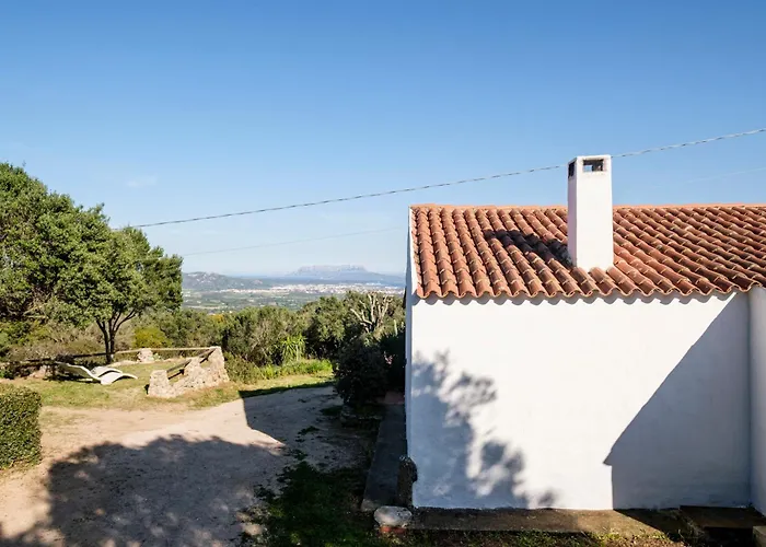 Willa Stazzu Straetu Antico Stazzo Gallurese Con Vista Sul Golfo Di *